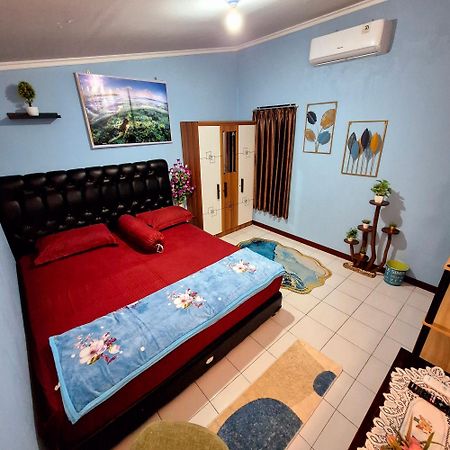 Ardian House Jepara Extérieur photo